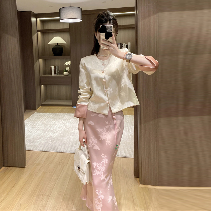 新中式轻奢气质套装女小香风时尚提花复古设计师小众温柔两件套潮