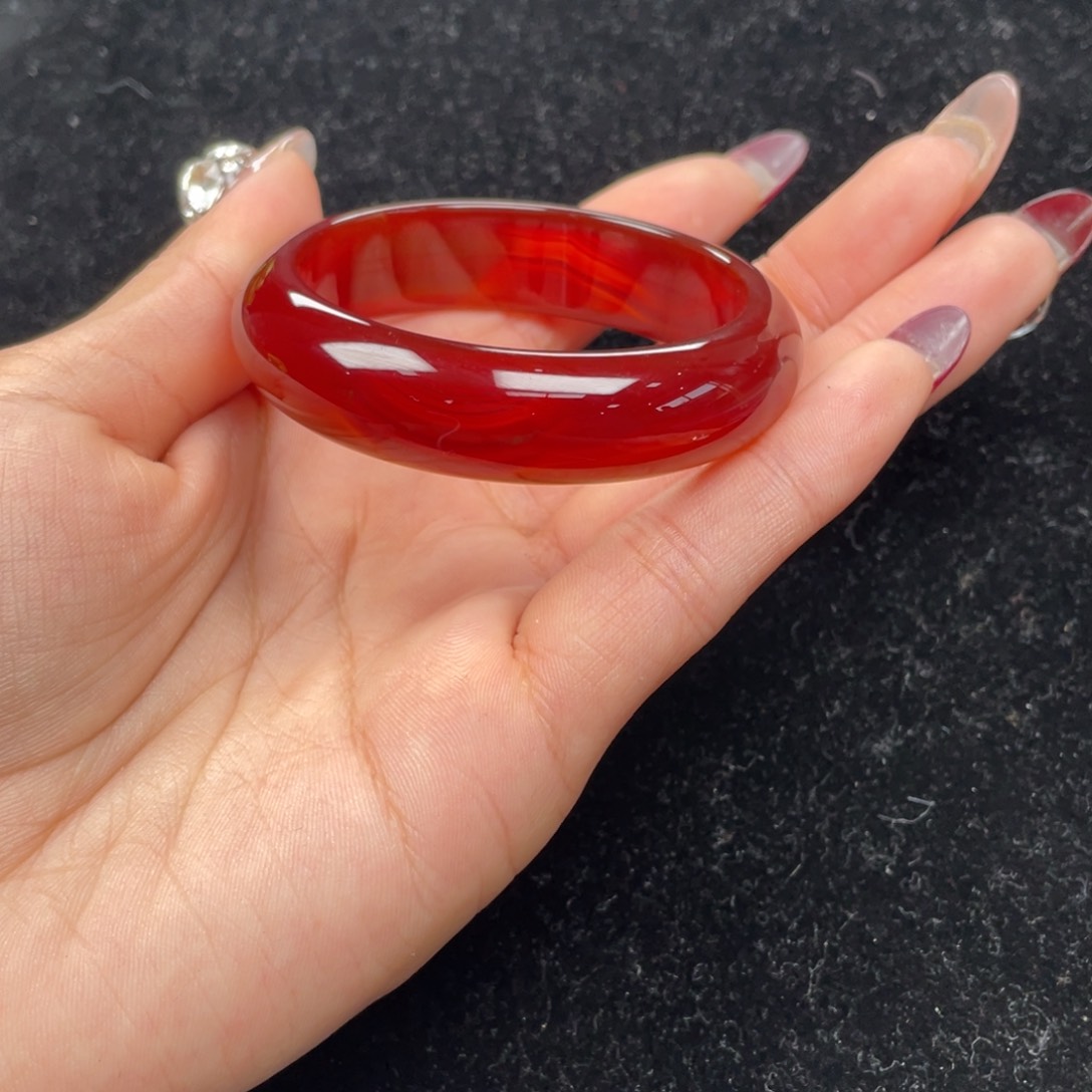 玛瑙/玉髓手镯未镶嵌原****！