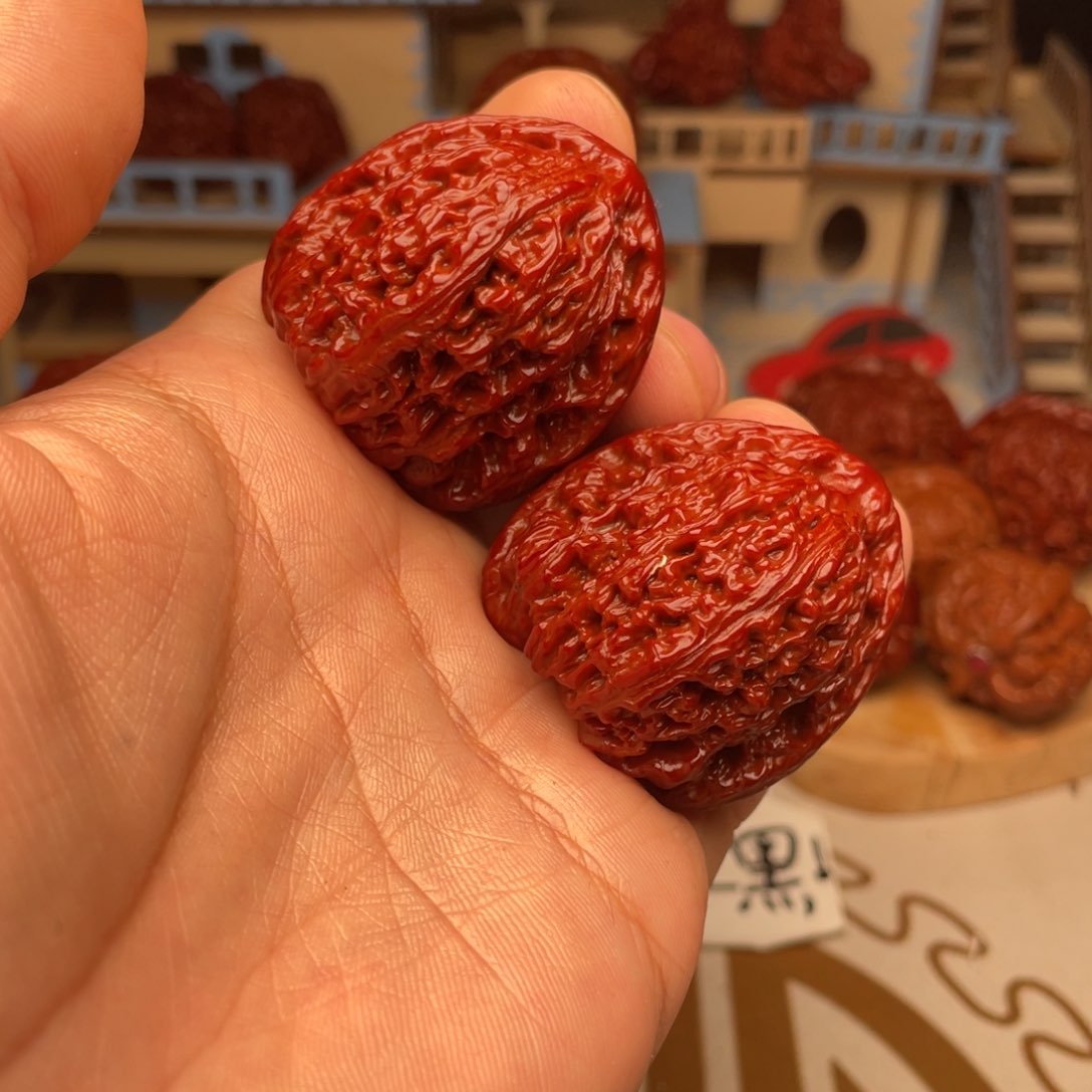 文玩核桃南疆石边38肚38