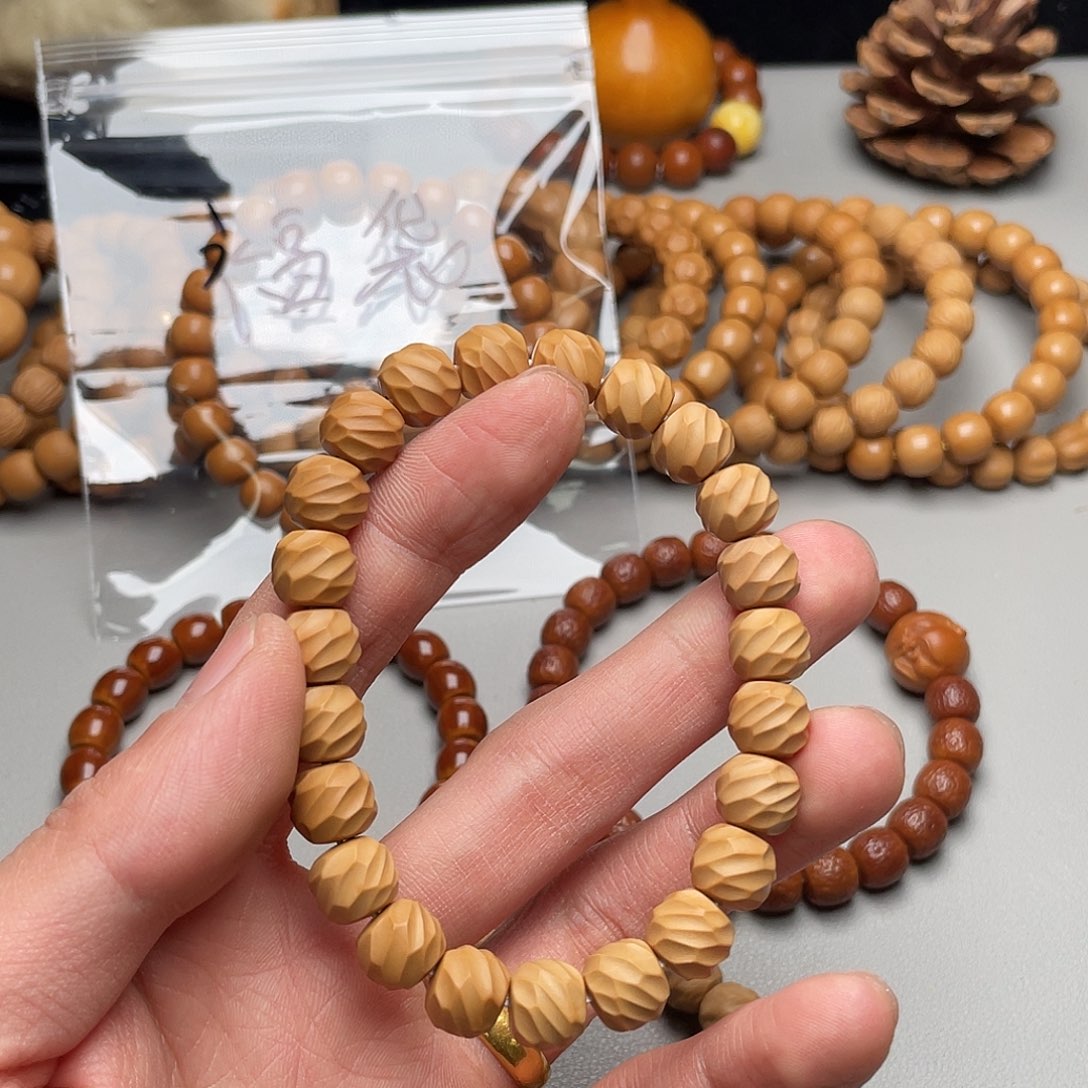 猴头核桃手串卿*刀痕