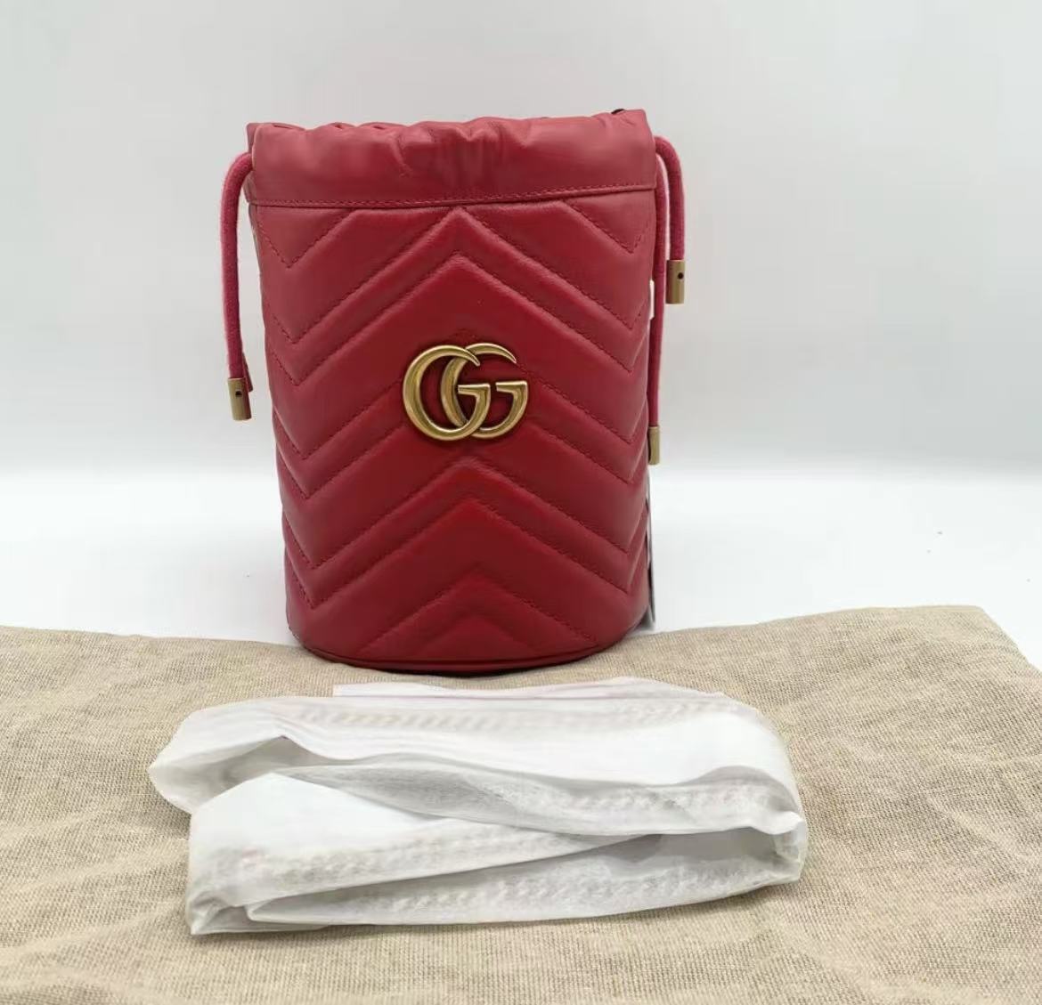 95新 GUCCI/古驰 古驰c1610红皮小号水桶