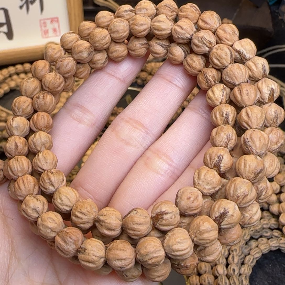 柏香籽/百香籽吊坠闹**弟