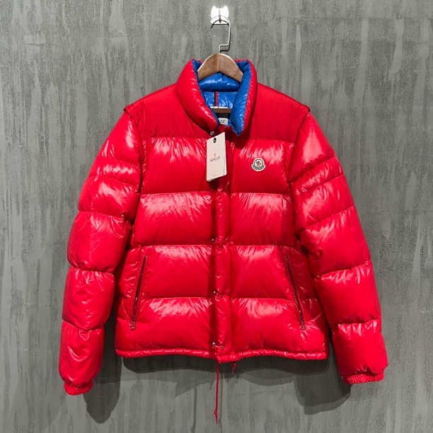 99新 MONCLER 蒙口 红色拼接尼龙胶囊厚款羽绒服 5码 Z00554