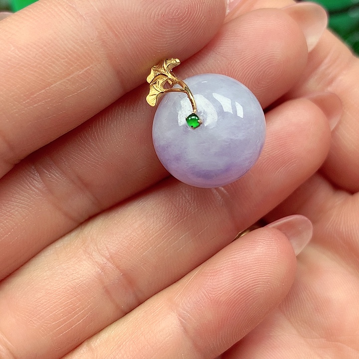 翡翠颈饰18K金镶嵌翡翠