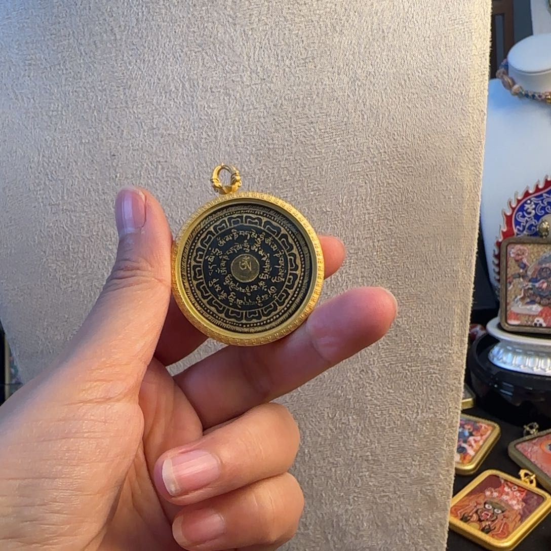 吊坠六字真言➕黄财神心咒热贡唐卡