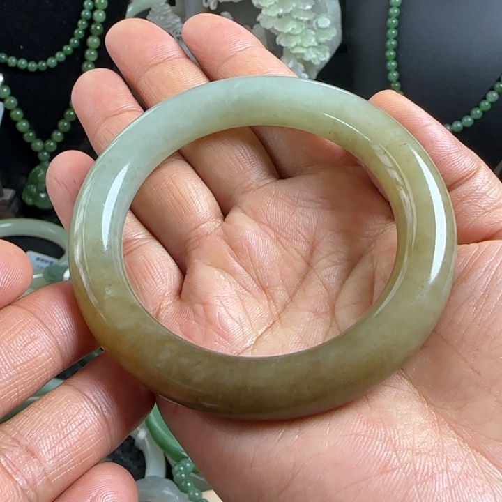 和田玉手镯未镶嵌圈口56.8
