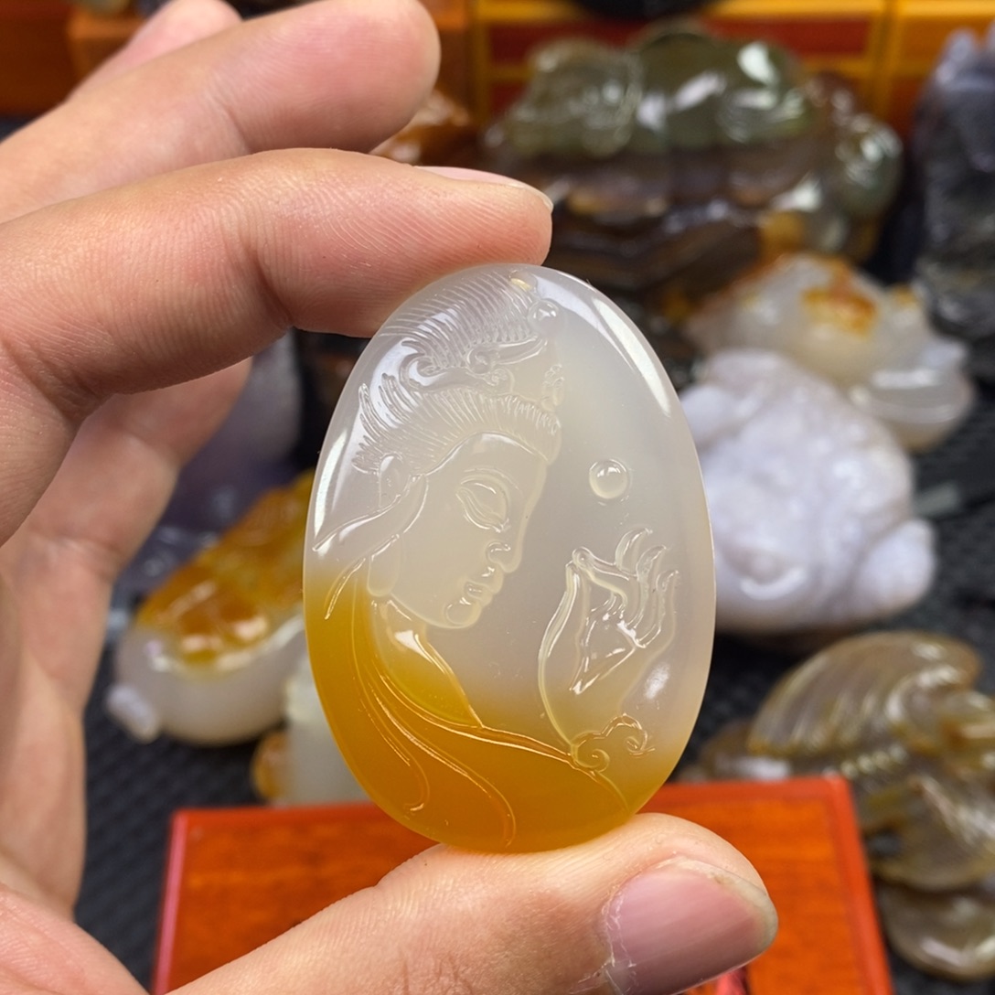 玛瑙/玉髓手把件未镶嵌麦*