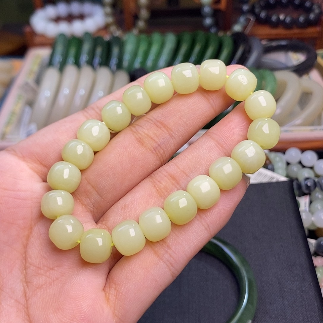 和田玉未镶嵌颈饰黄口福利老型手串10mm