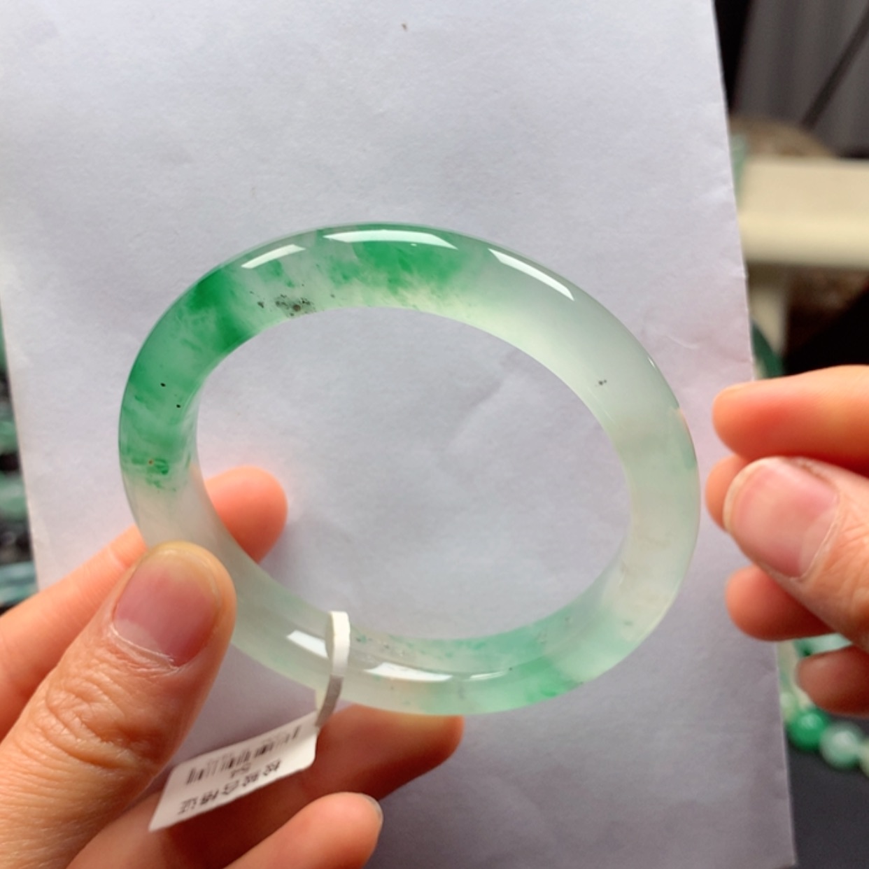 【闪购商品】未镶嵌手镯石英质玉