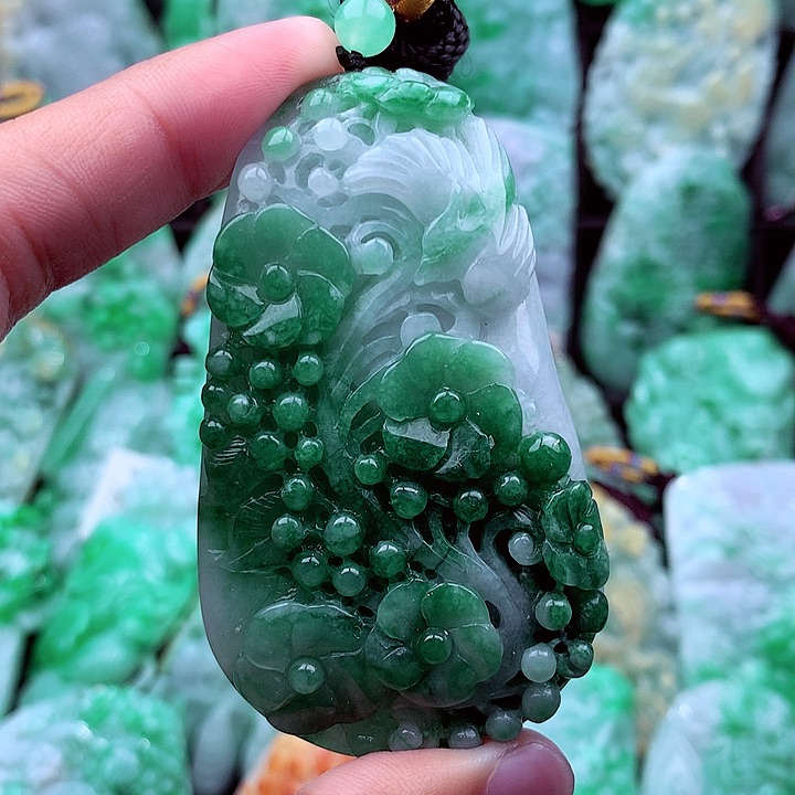 翡翠吊坠(不含链)未镶嵌