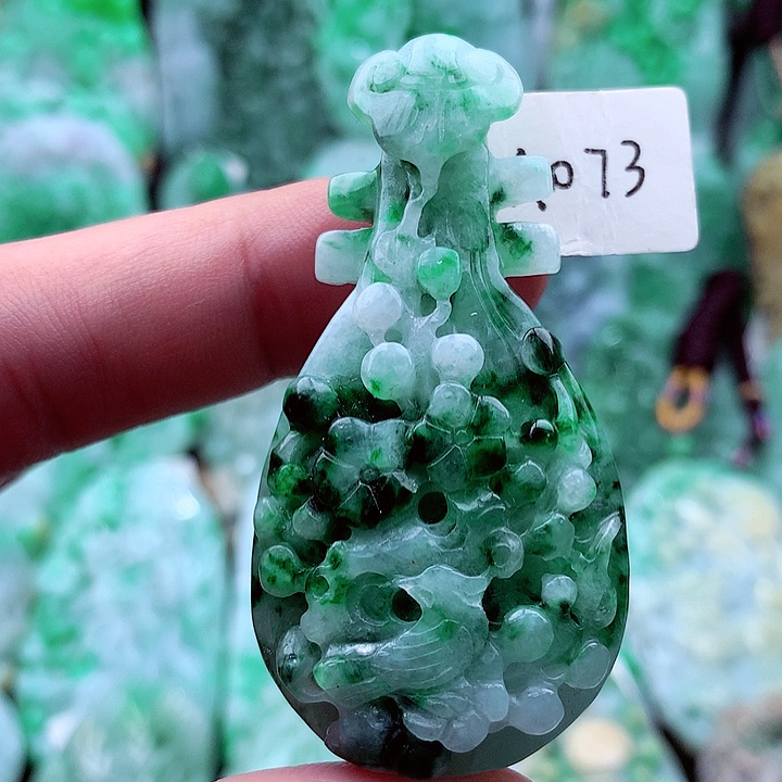 翡翠吊坠(不含链)未镶嵌