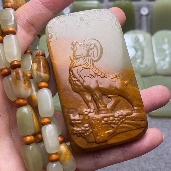 俏色巧雕羊守护111