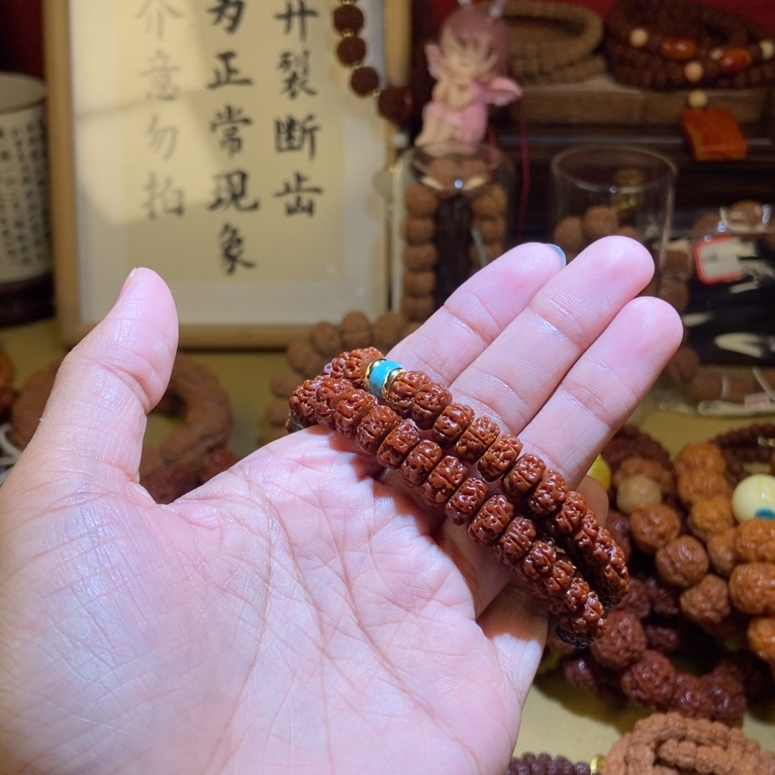 金刚菩提吊坠影*界105玉化藏切双圈红绿珠款