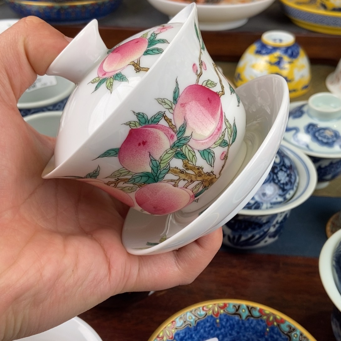 陶瓷艺术家的作品是一