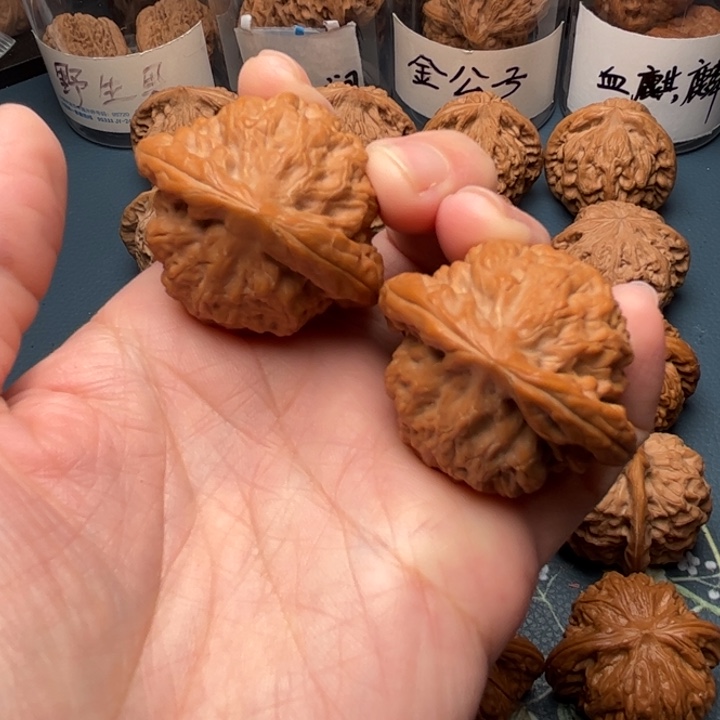 吊坠文玩核桃42金公子