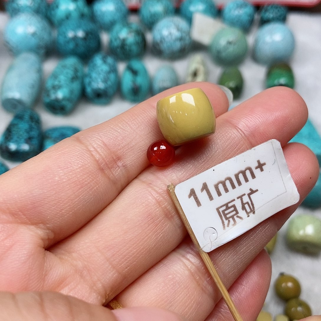 南红玛瑙未镶嵌珠宝半成品