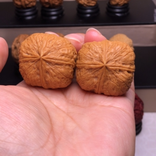 文玩核桃把件玺宝四楞21