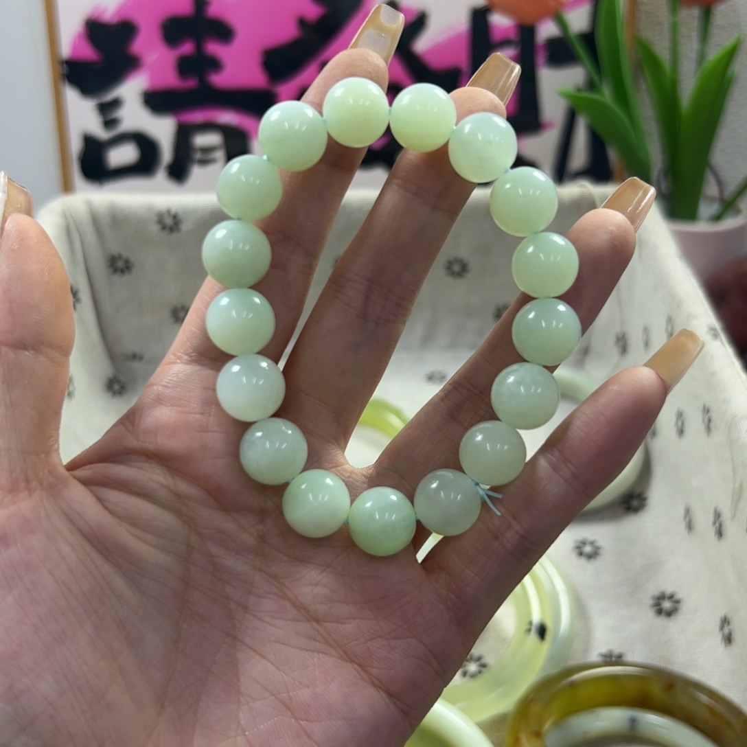 蛇纹石玉手镯未镶嵌239