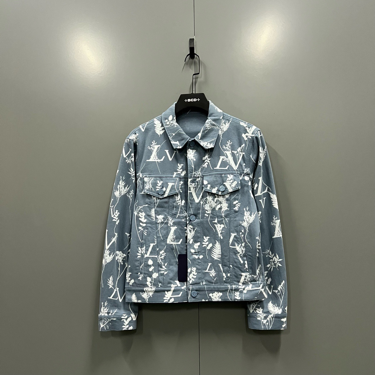 99新 LouisVuitton/路易威登 jp121 000588 麦穗牛仔外套 44码
