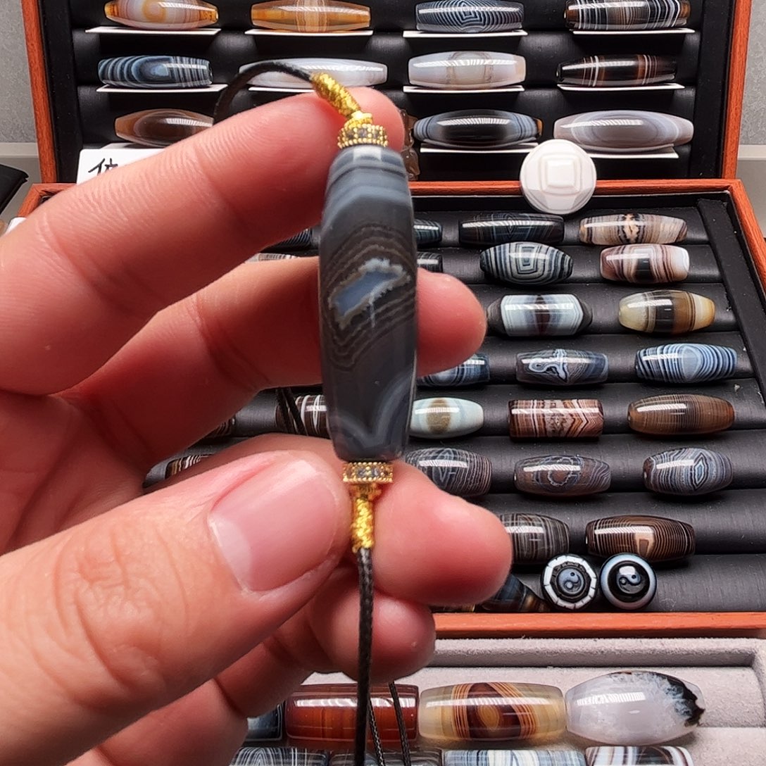 玛瑙/玉髓合金颈饰