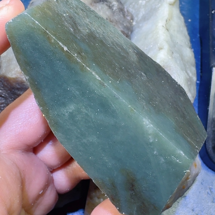 和田玉未镶嵌珠宝半成品