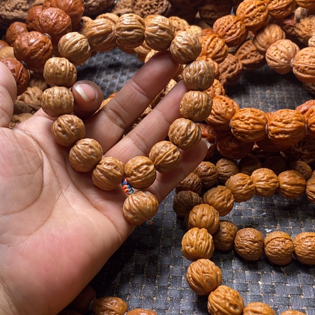 百***阁文玩核桃吊坠树王