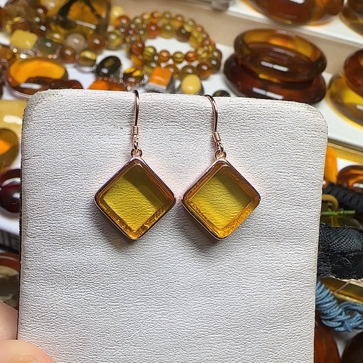 琥珀未镶嵌耳饰天然缅甸琥珀耳坠