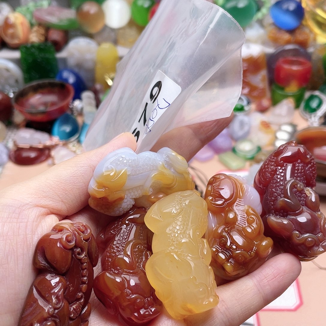 玛瑙/玉髓颈饰合金祝****装