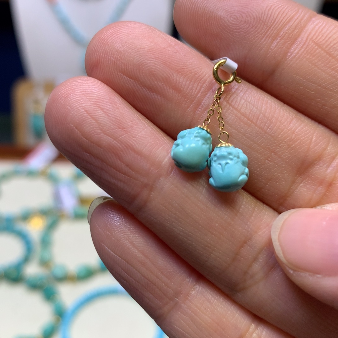 绿松石18K金镶嵌挂件