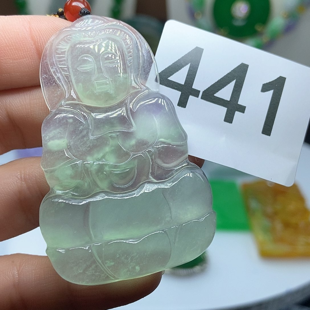 翡翠吊坠(赠链)未镶嵌