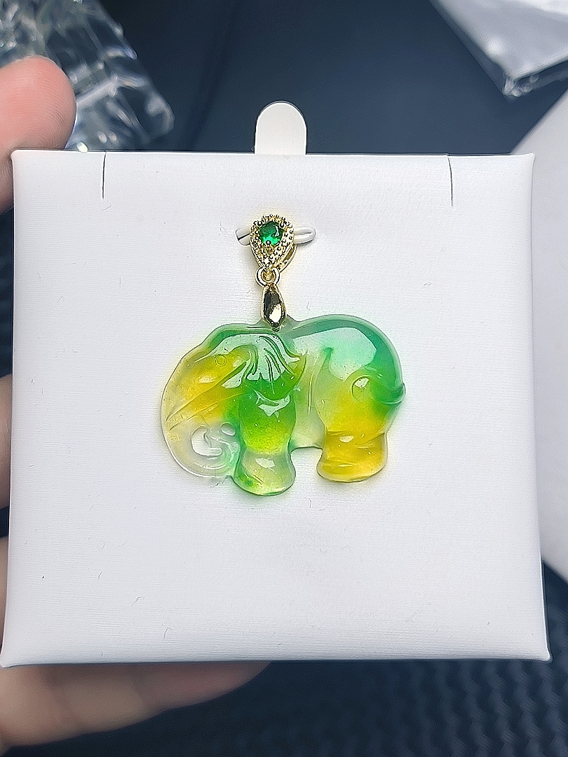（聚宝严选）D361黄绿大象吊坠精致气质妈妈款时尚精美