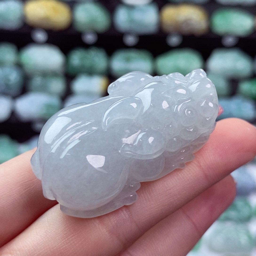 翡翠颈饰未镶嵌天然