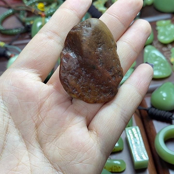 岫岩河磨玉（透闪石质玉）颈饰未镶嵌