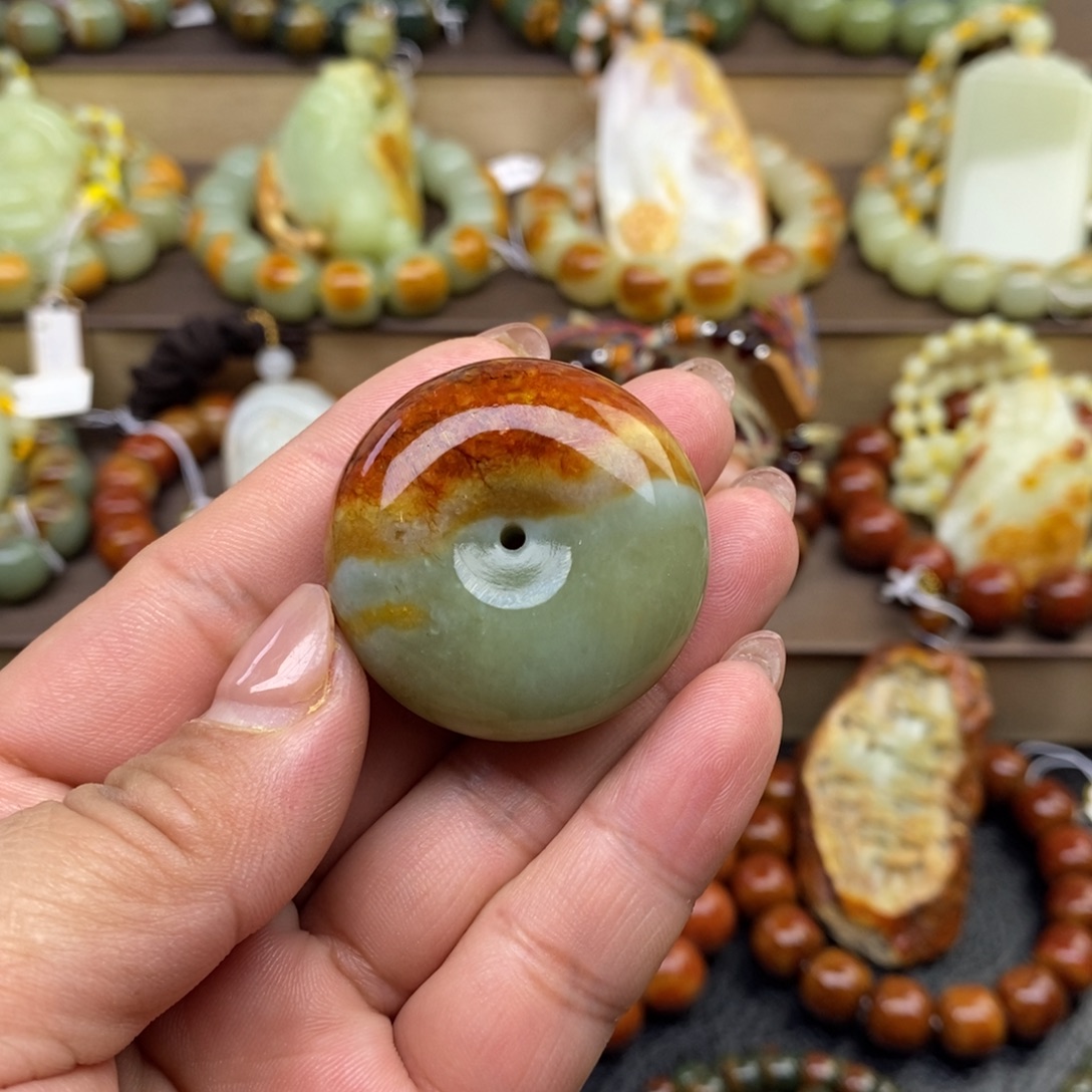 透闪石质玉未镶嵌手串