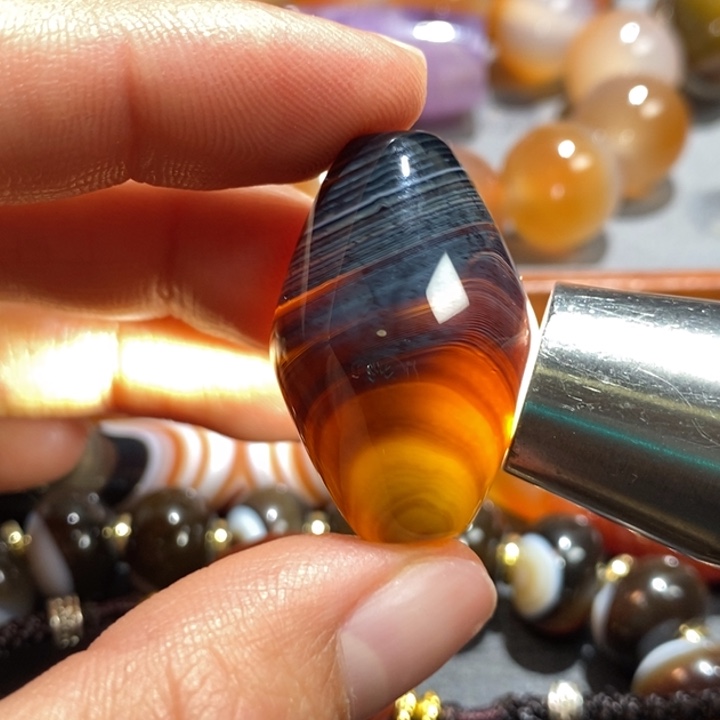 玛瑙/玉髓合金颈饰