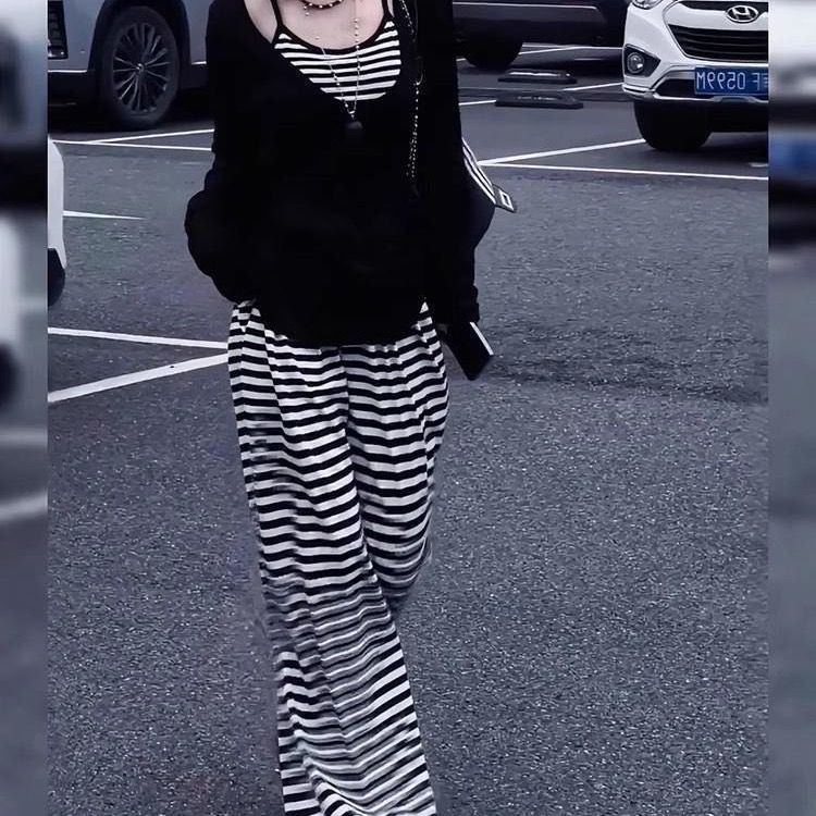 秋季韩系套装女显瘦减龄运动休闲条纹吊带阔腿裤长袖上衣三件套潮