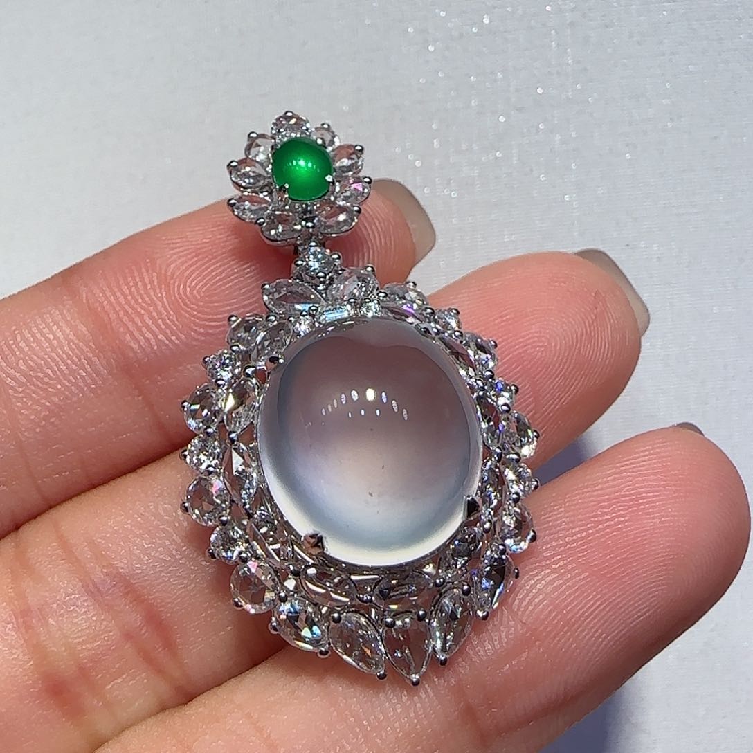 翡翠吊坠(不含链)18K金镶嵌吊坠