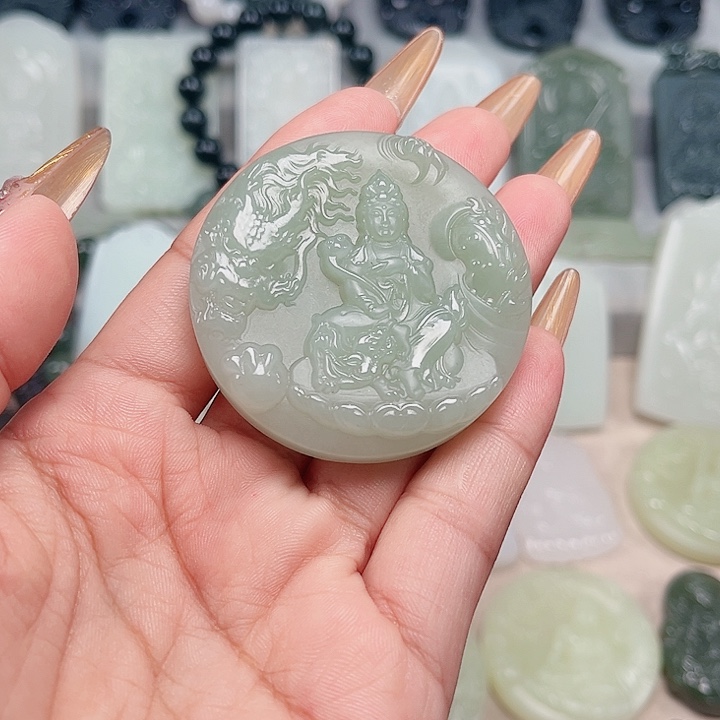 颈饰未镶嵌和田玉