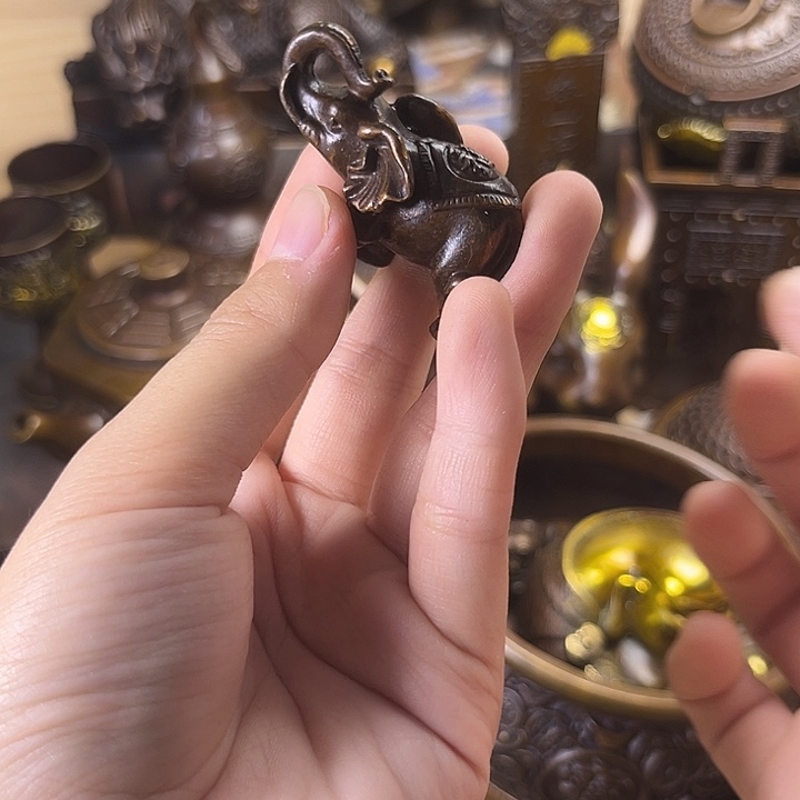 精美铜器，点击下单