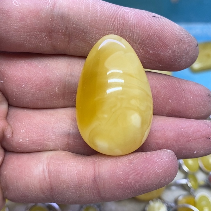 蜜蜡裸石未镶嵌吊坠