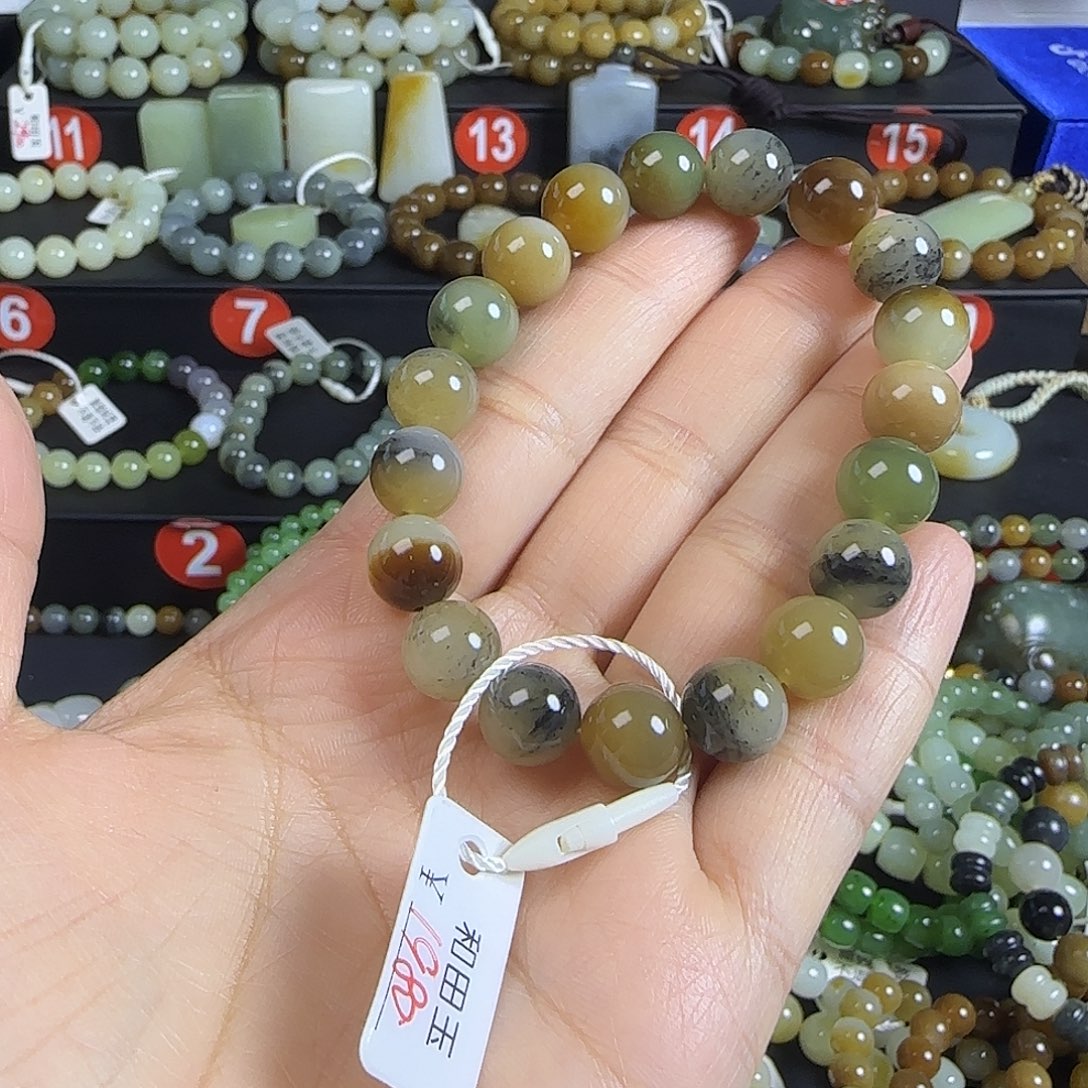 童***童和田玉未镶嵌手链