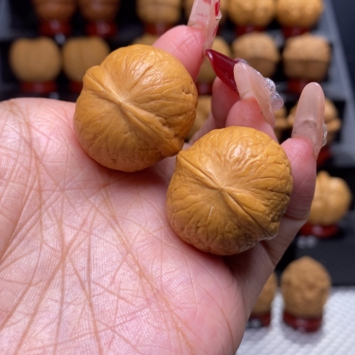 文玩核桃把件晶玉21号29尺