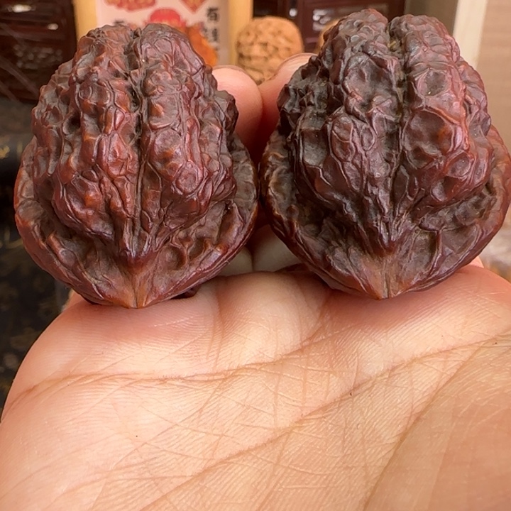 文玩核桃吊坠41古铜领头羊