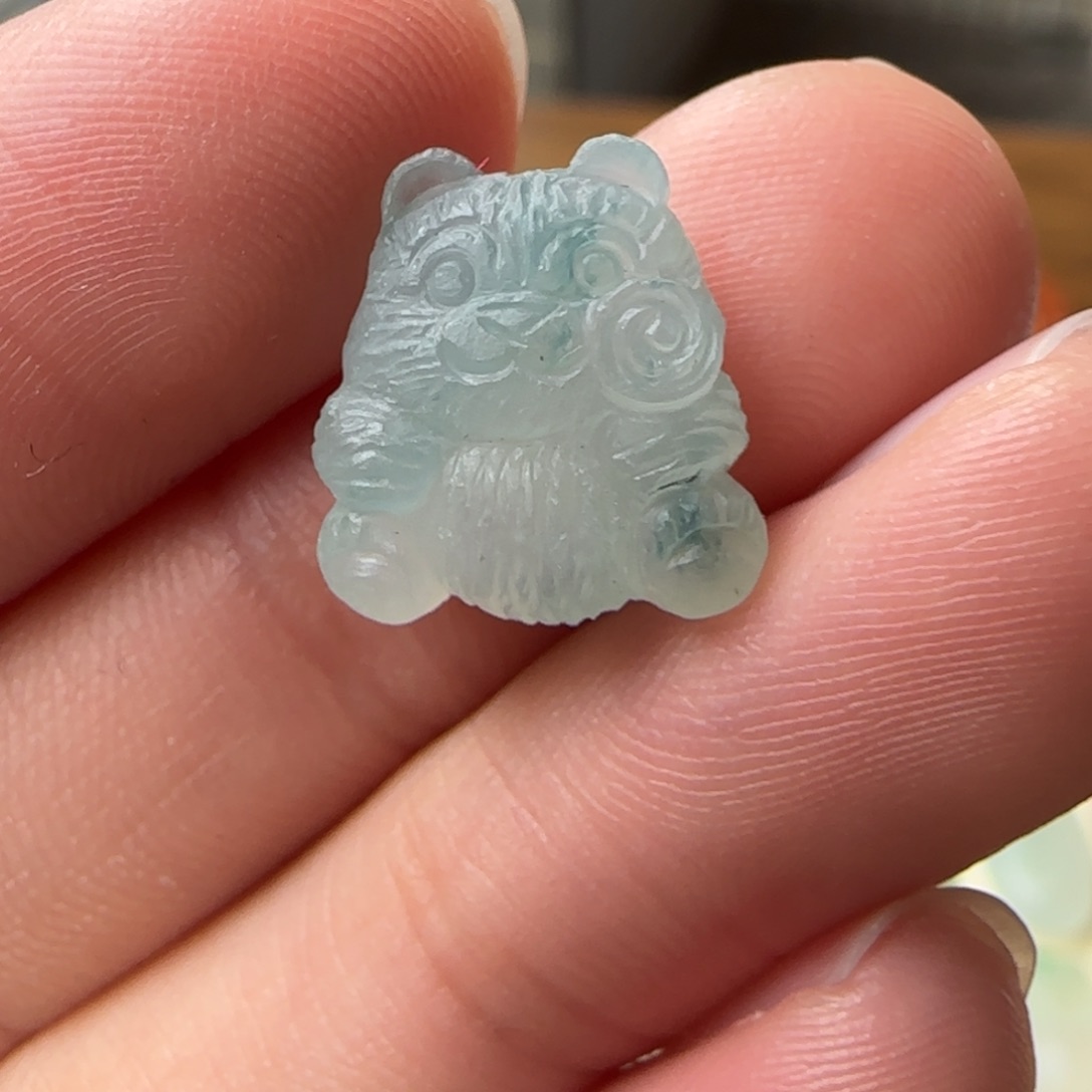 定制翡翠未镶嵌小虎