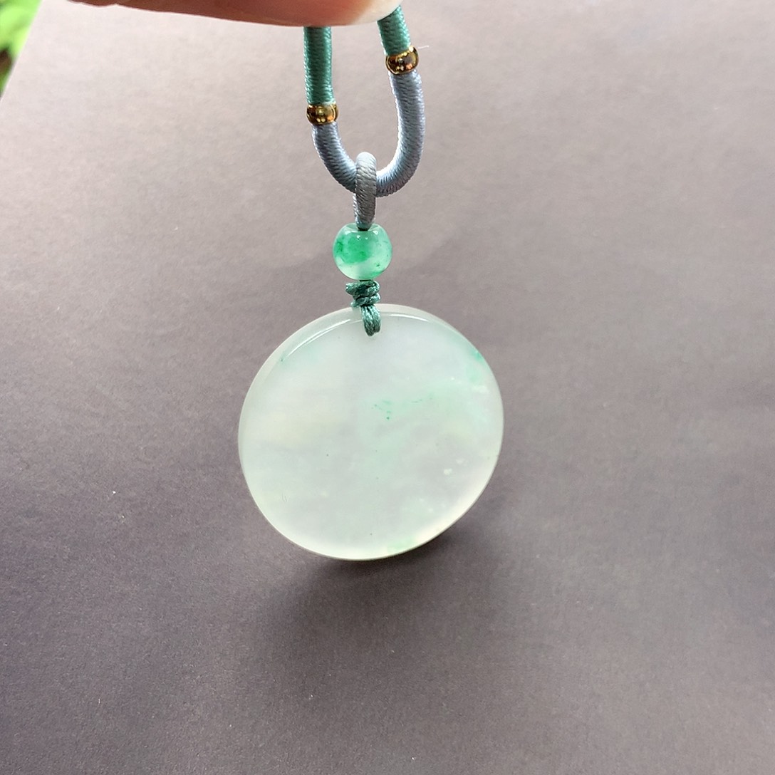 石英质玉颈饰未镶嵌