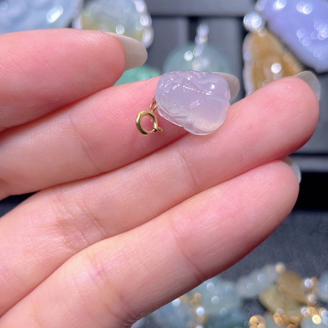 颈饰18K金镶嵌翡翠翡翠 