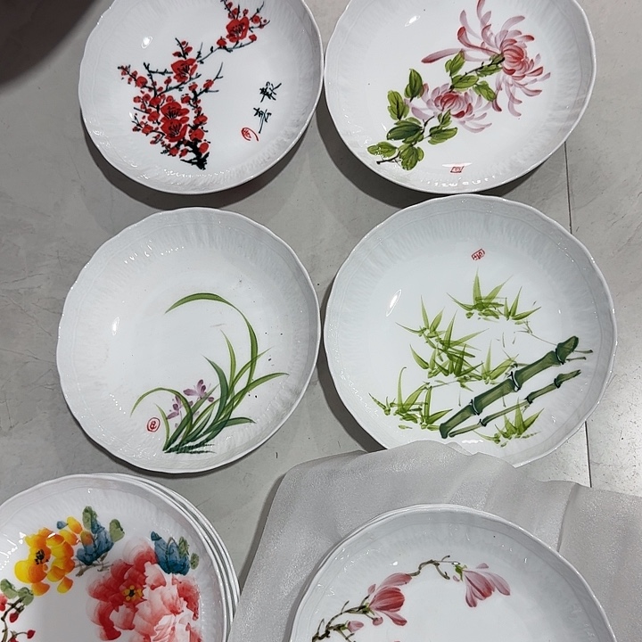 饱***马其他景德镇陶瓷手工手绘作品