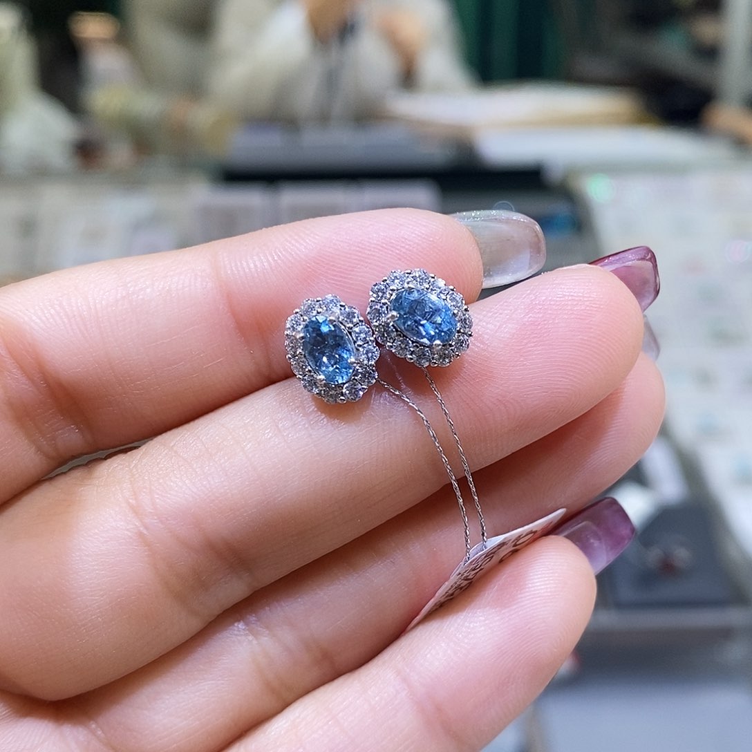 海蓝宝石耳饰银S925镶嵌天然海蓝宝耳饰