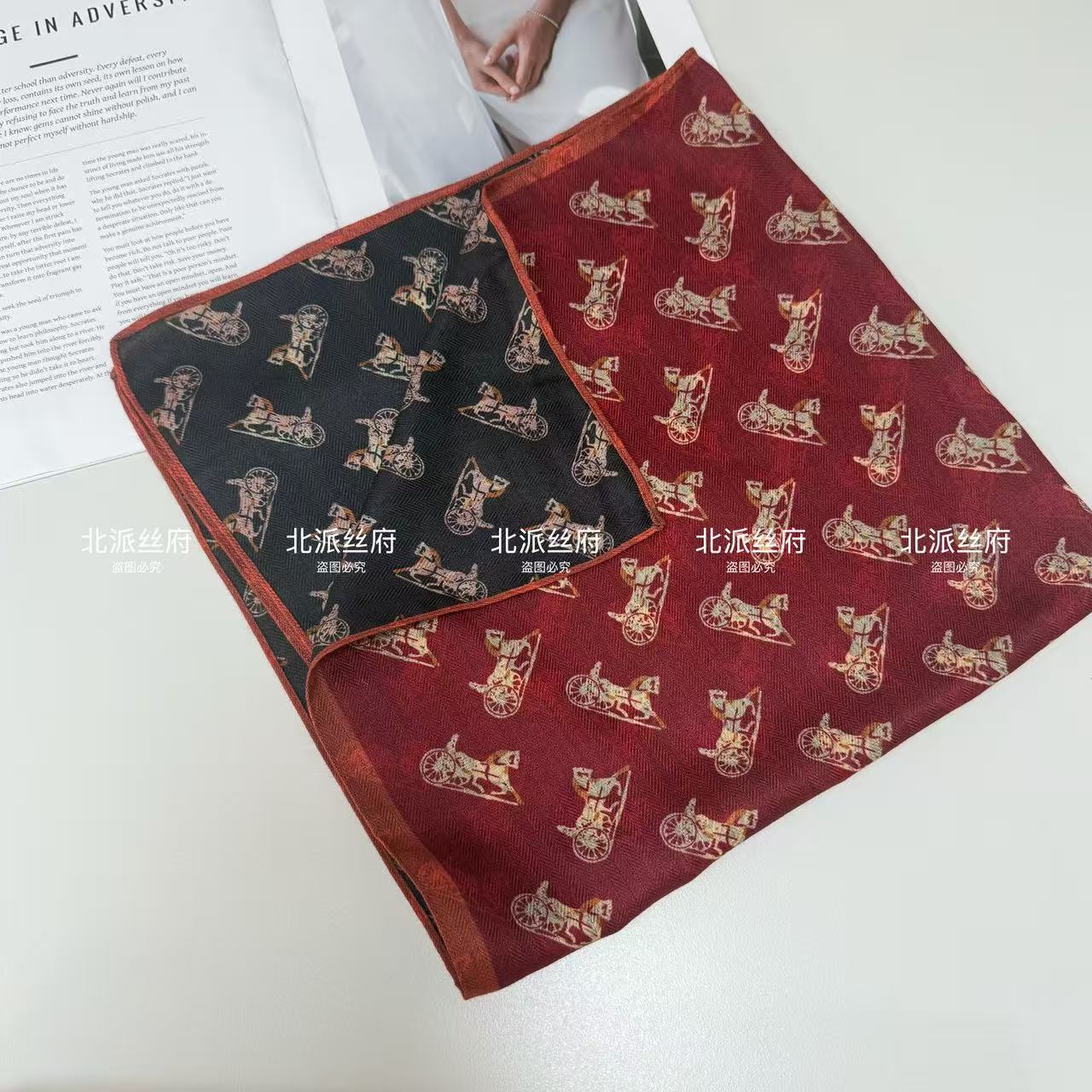 【列队马车】双面异色美院风四季高端时尚百搭方巾70*70