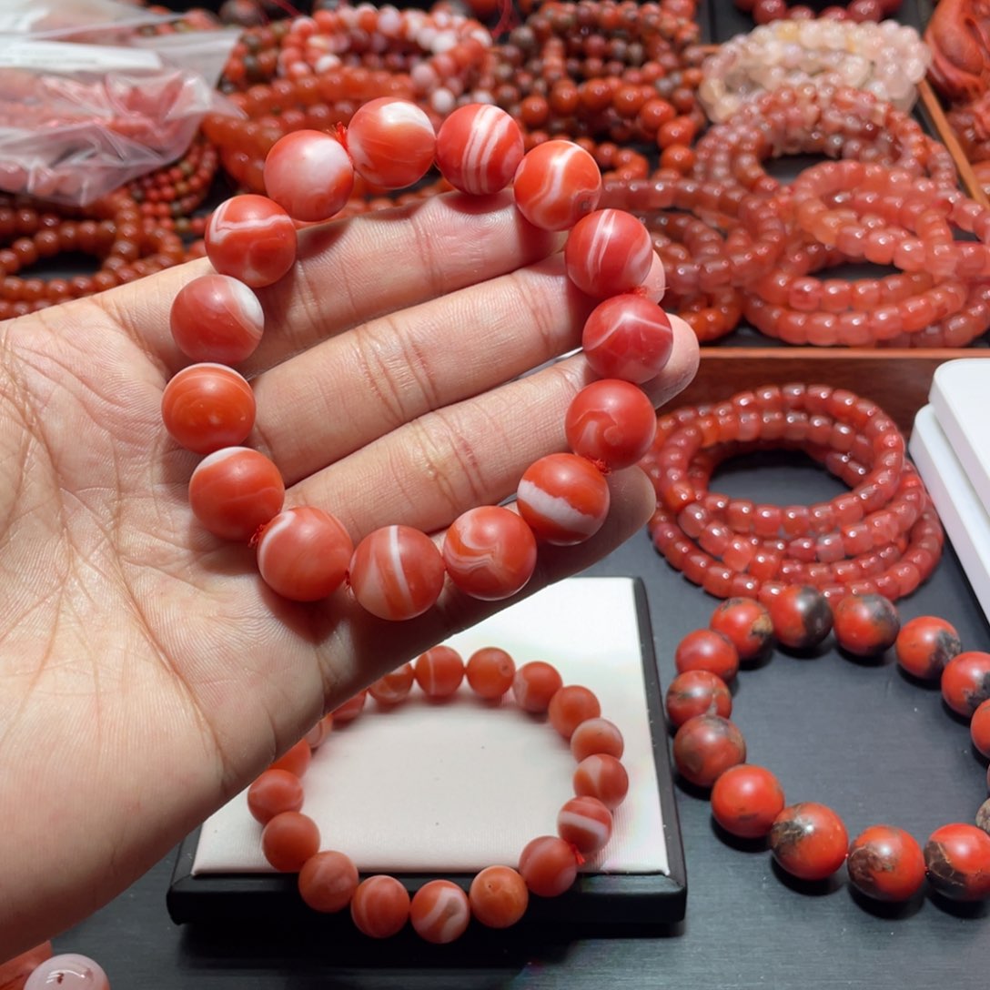 南红玛瑙手链未镶嵌